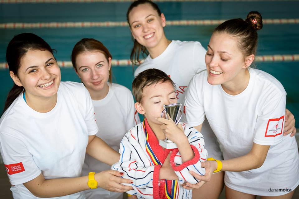 O zi specială printre oameni speciali- Concurs de înot – amintiri