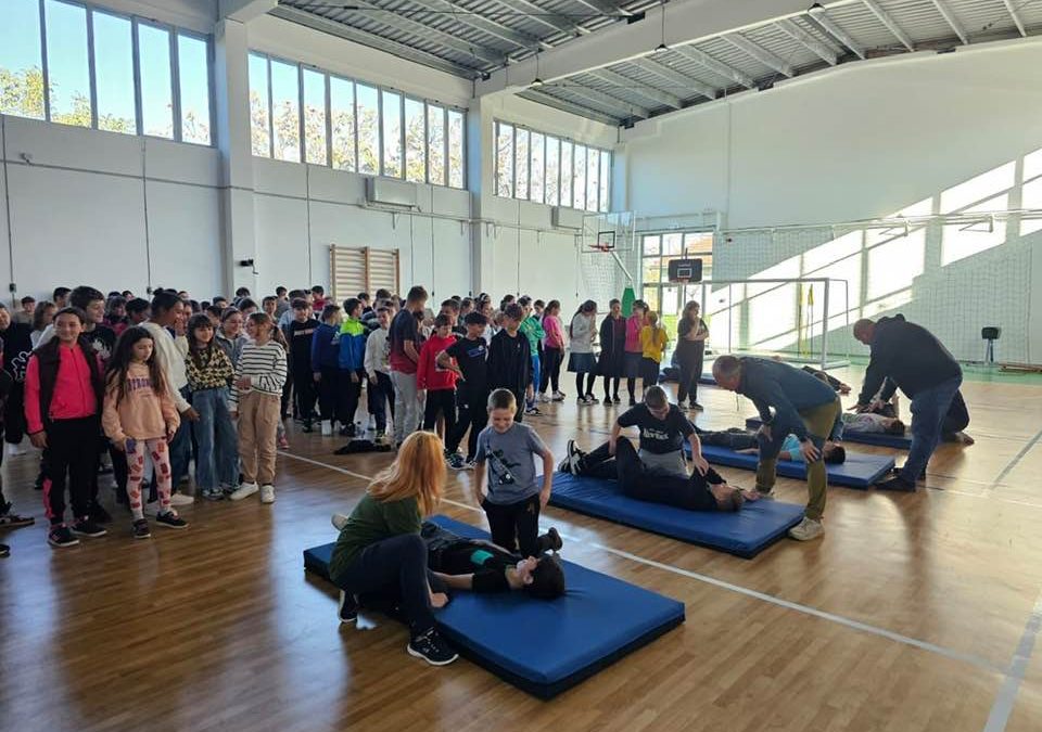 Curs de prim ajutor la scoala din Giarmata